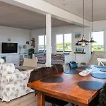 Hébergement de vacances 4 Star Holiday Home In Hejls